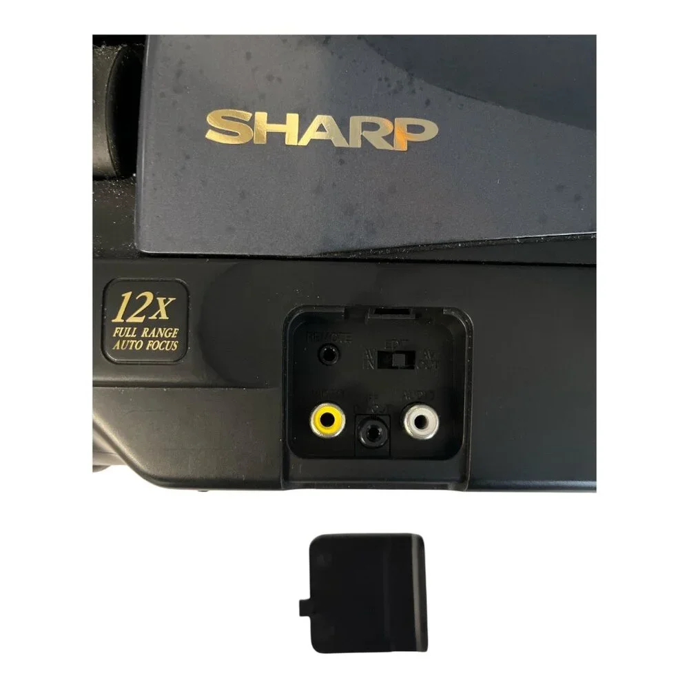 Sharp VL-L62U SlimCam Camcorder Bundle 1992 With Charger & Batteries Untested